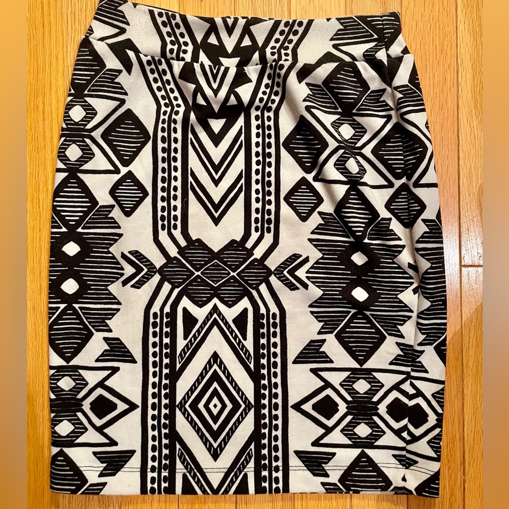 Renee C. Black and White Tribal Pencil Skirt